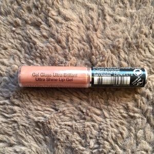 ❤️6/$15 Make your own beauty bundle!